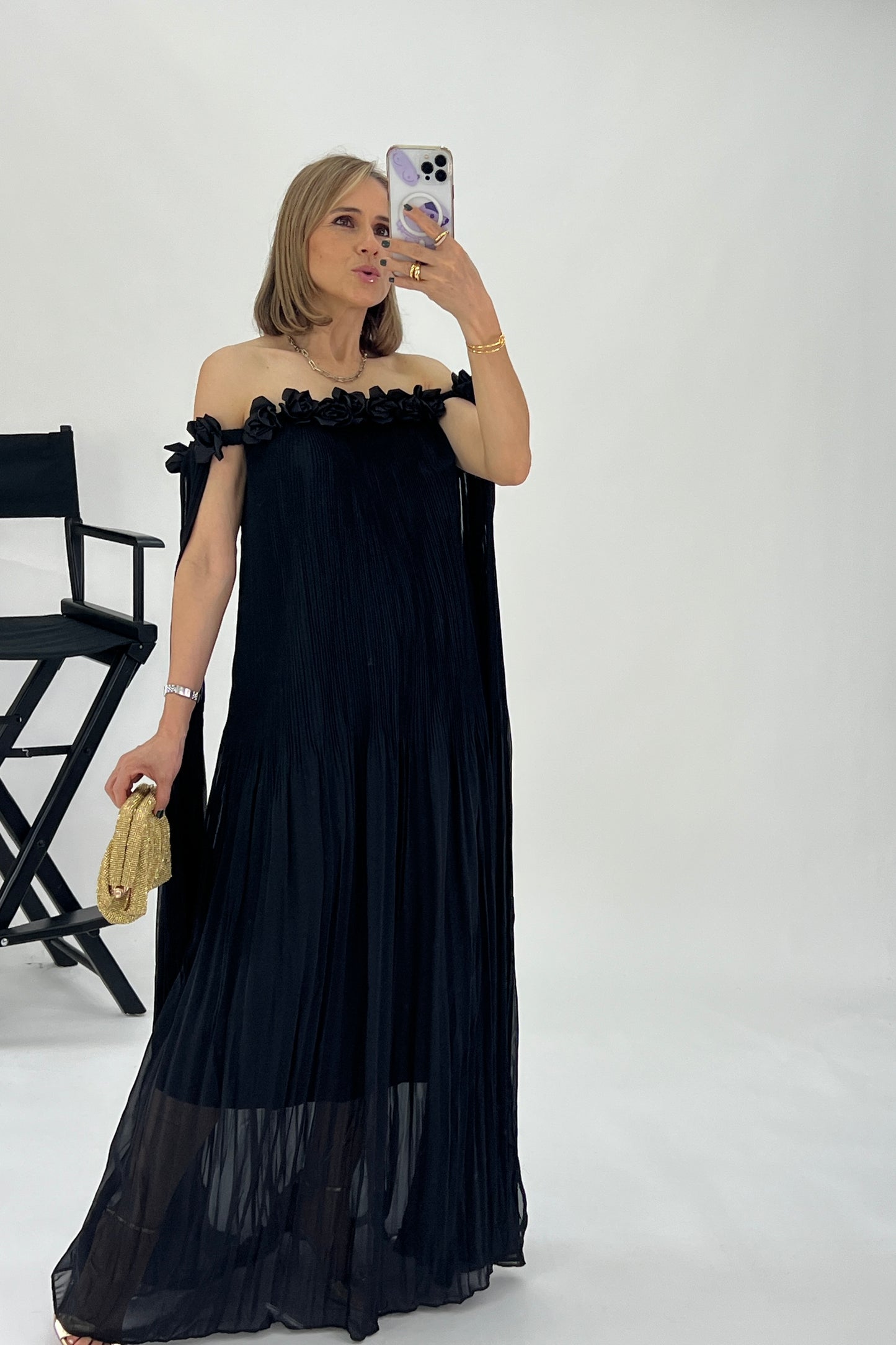 VESTIDO FLORES RESALTADAS