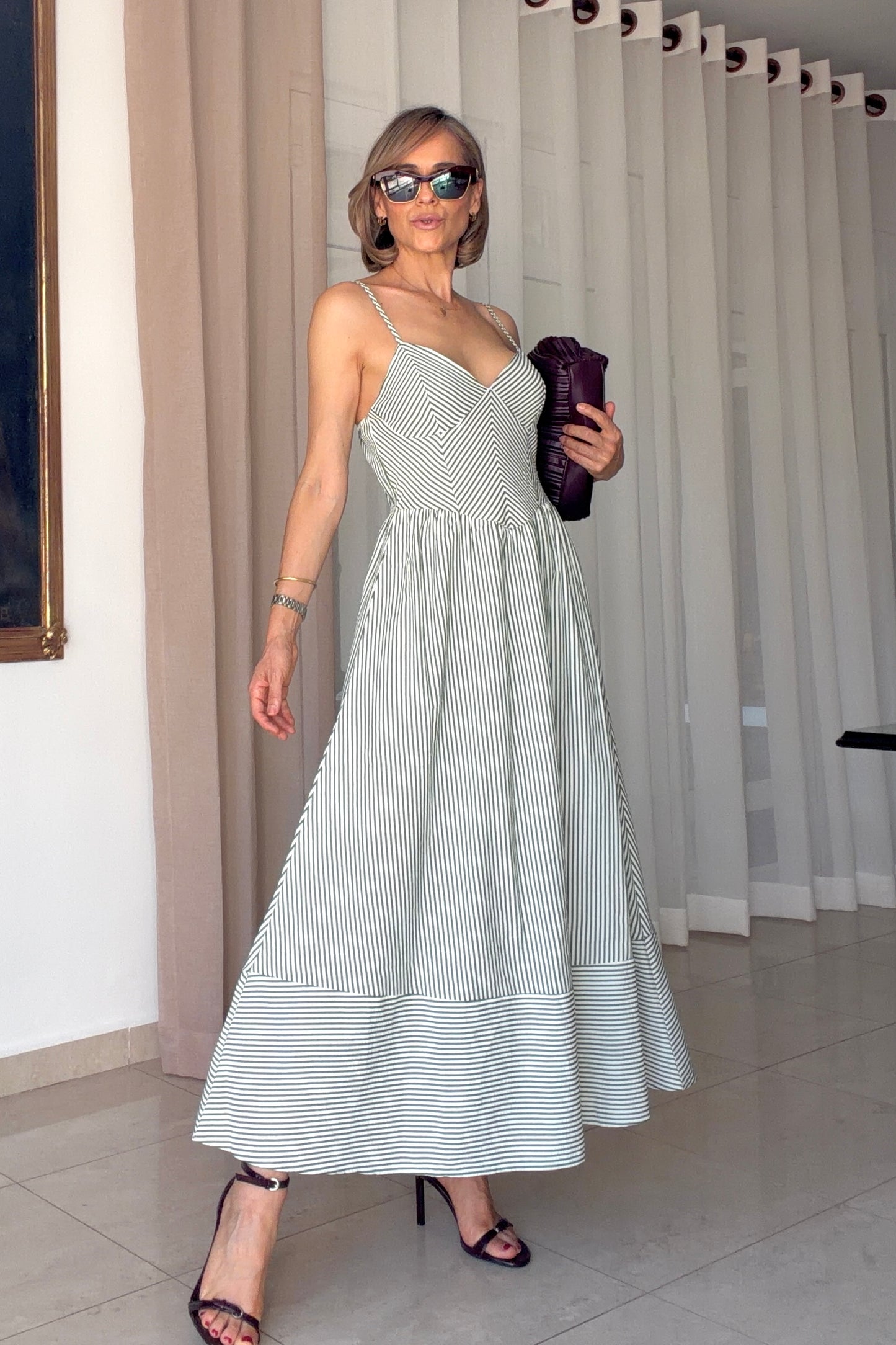 VESTIDO LINEAS