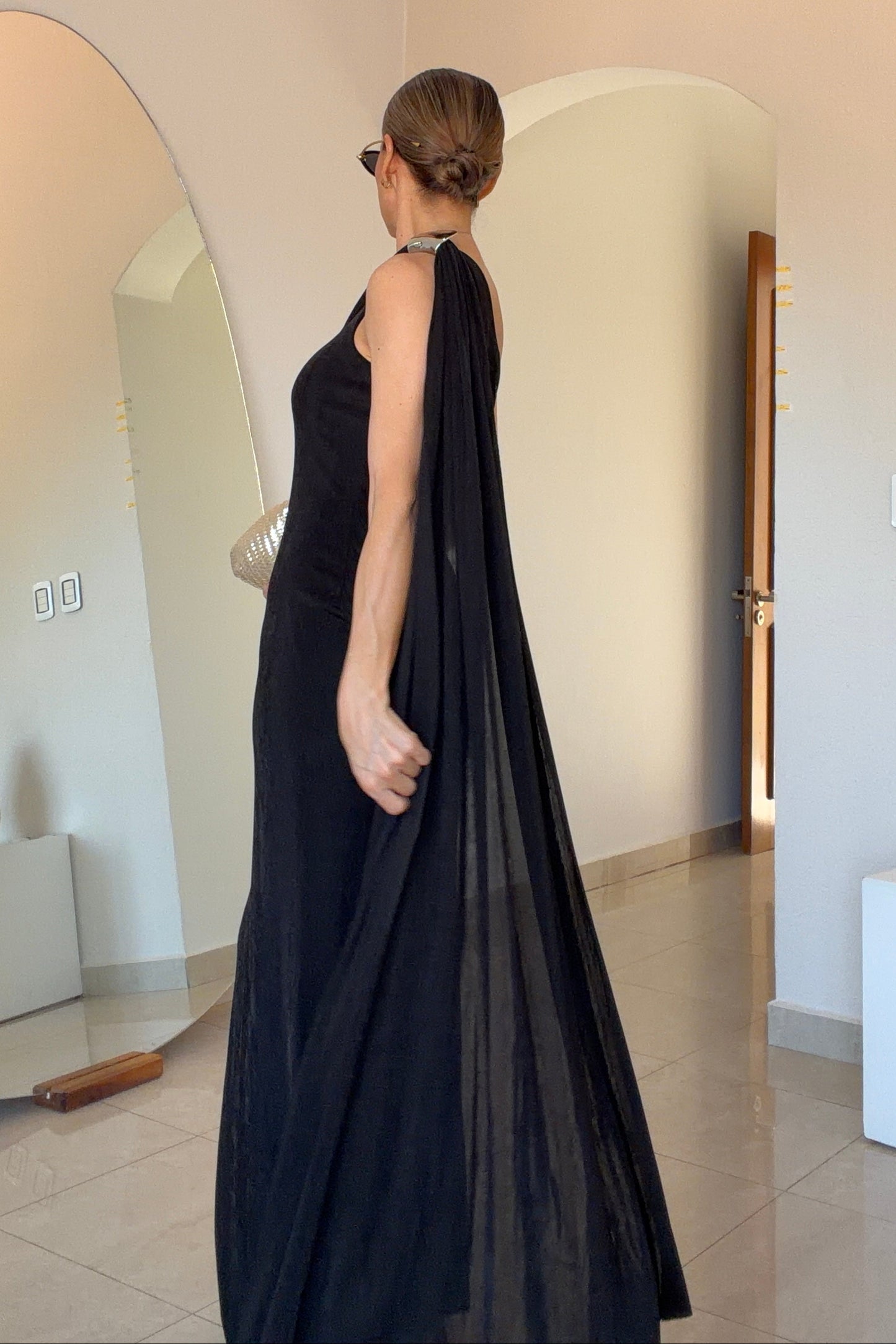 VESTIDO DETALLE HOMBRO