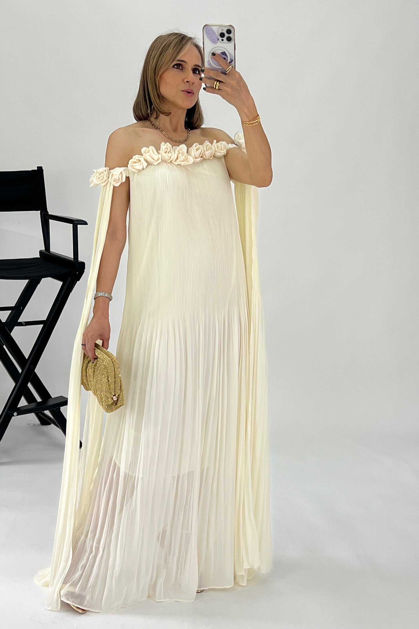 VESTIDO FLORES RESALTADAS