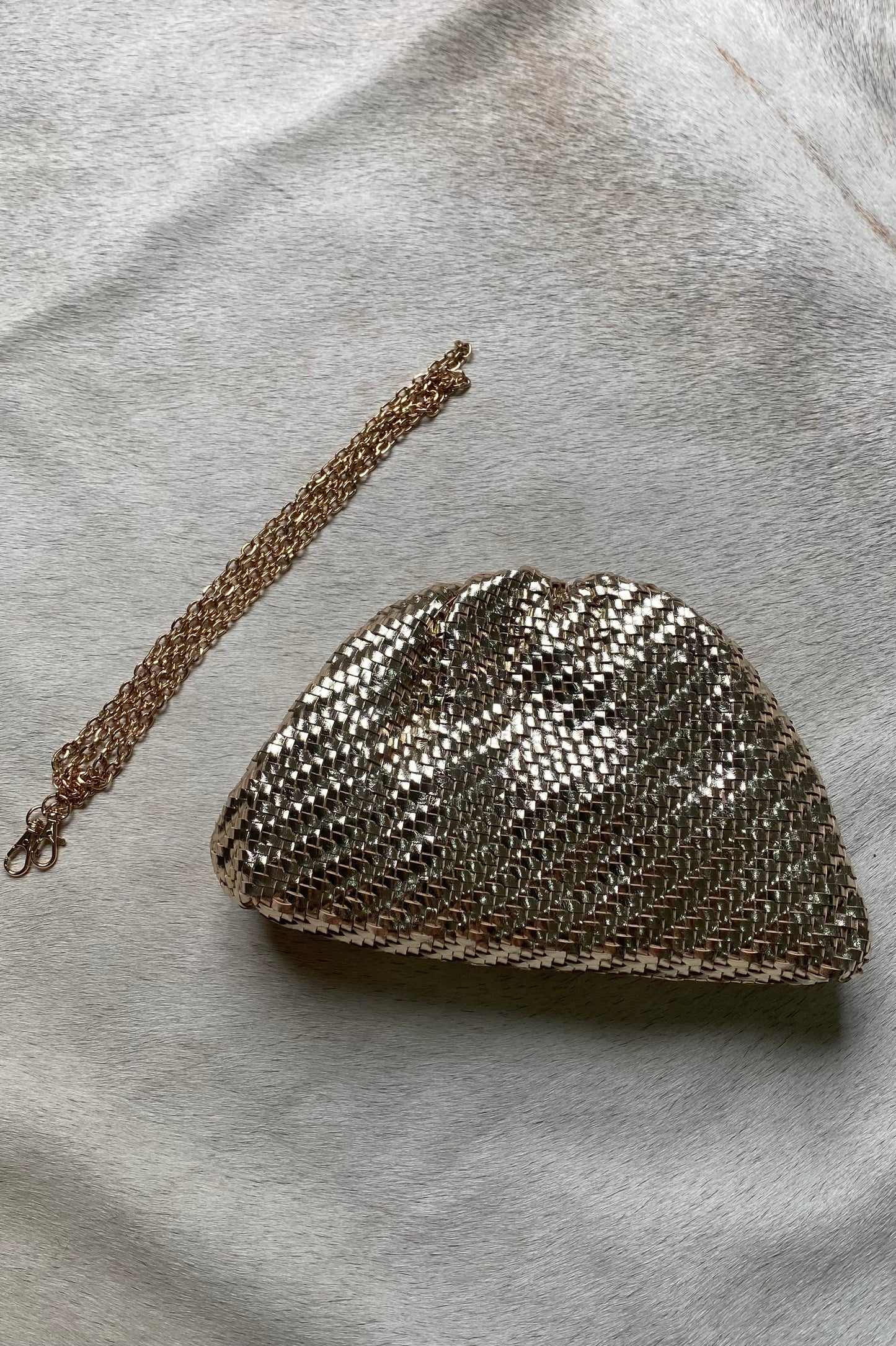 METALLIC WOVEN BAG