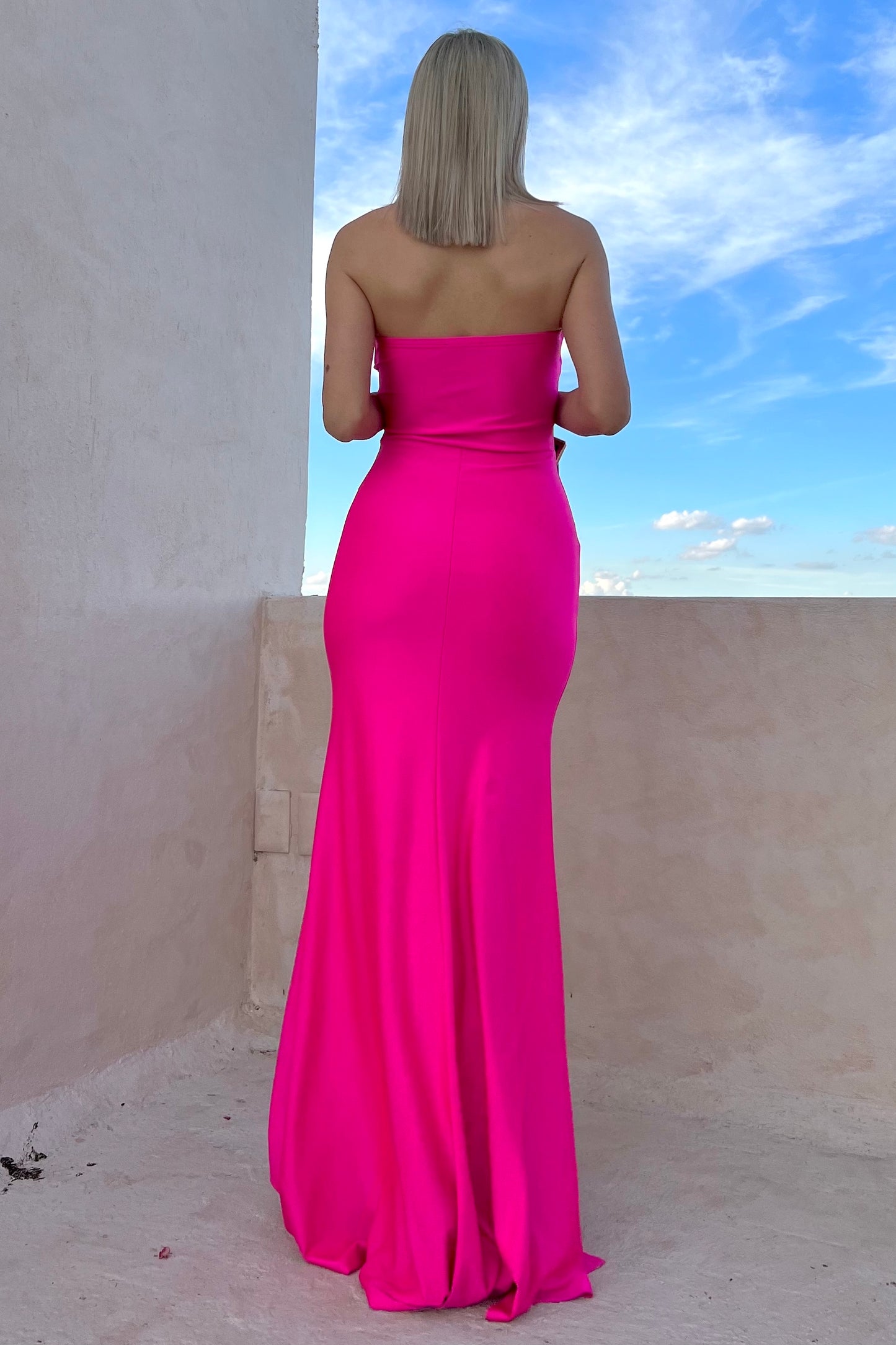 Load image into Gallery viewer, STRAPLESS DRESS
