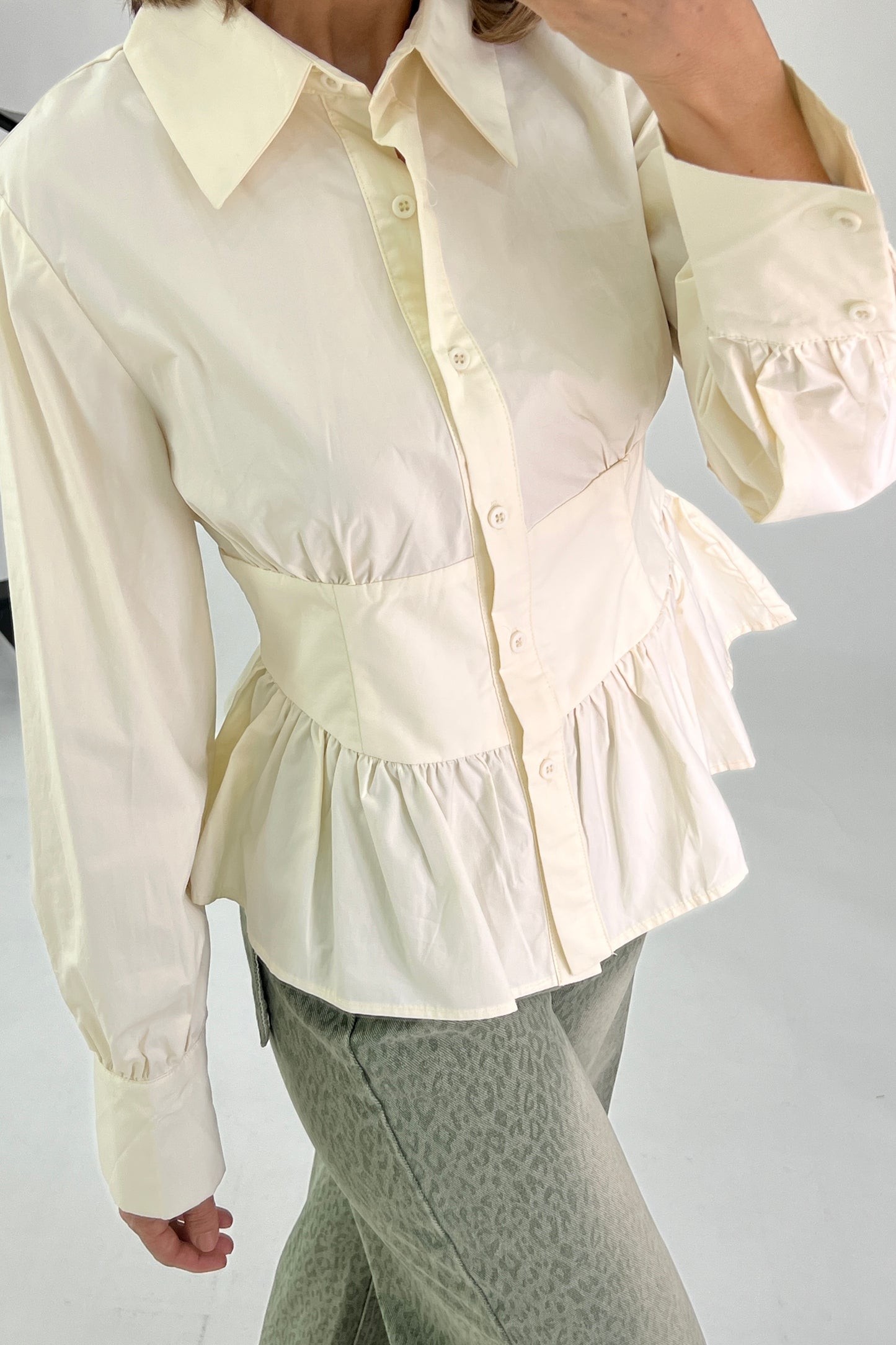 BLUSA CINTURA AJUSTADA