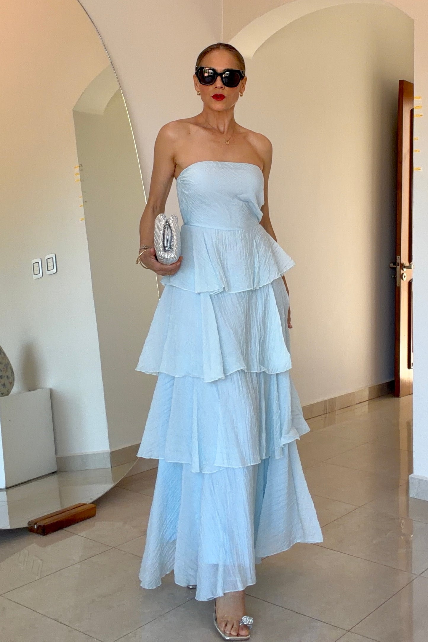 VESTIDO CAPAS