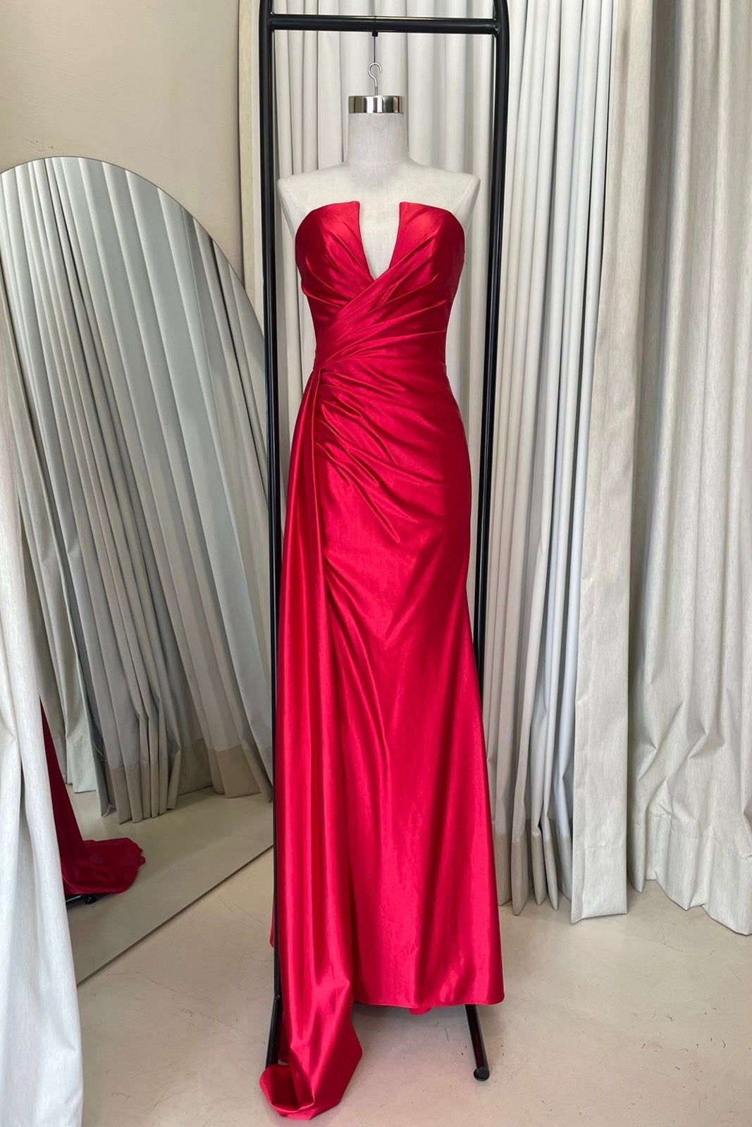 VESTIDO DETALLES PLISADOS