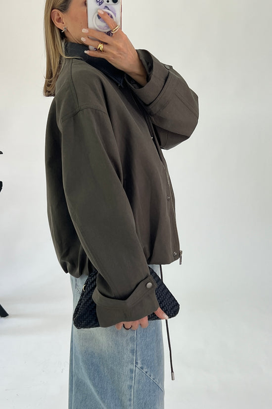 CHAQUETA SOLAPA TIPO PIEL