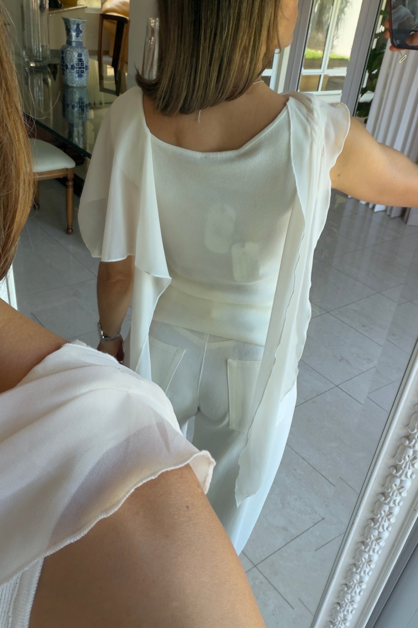 BLUSA DETALLE CAUDA