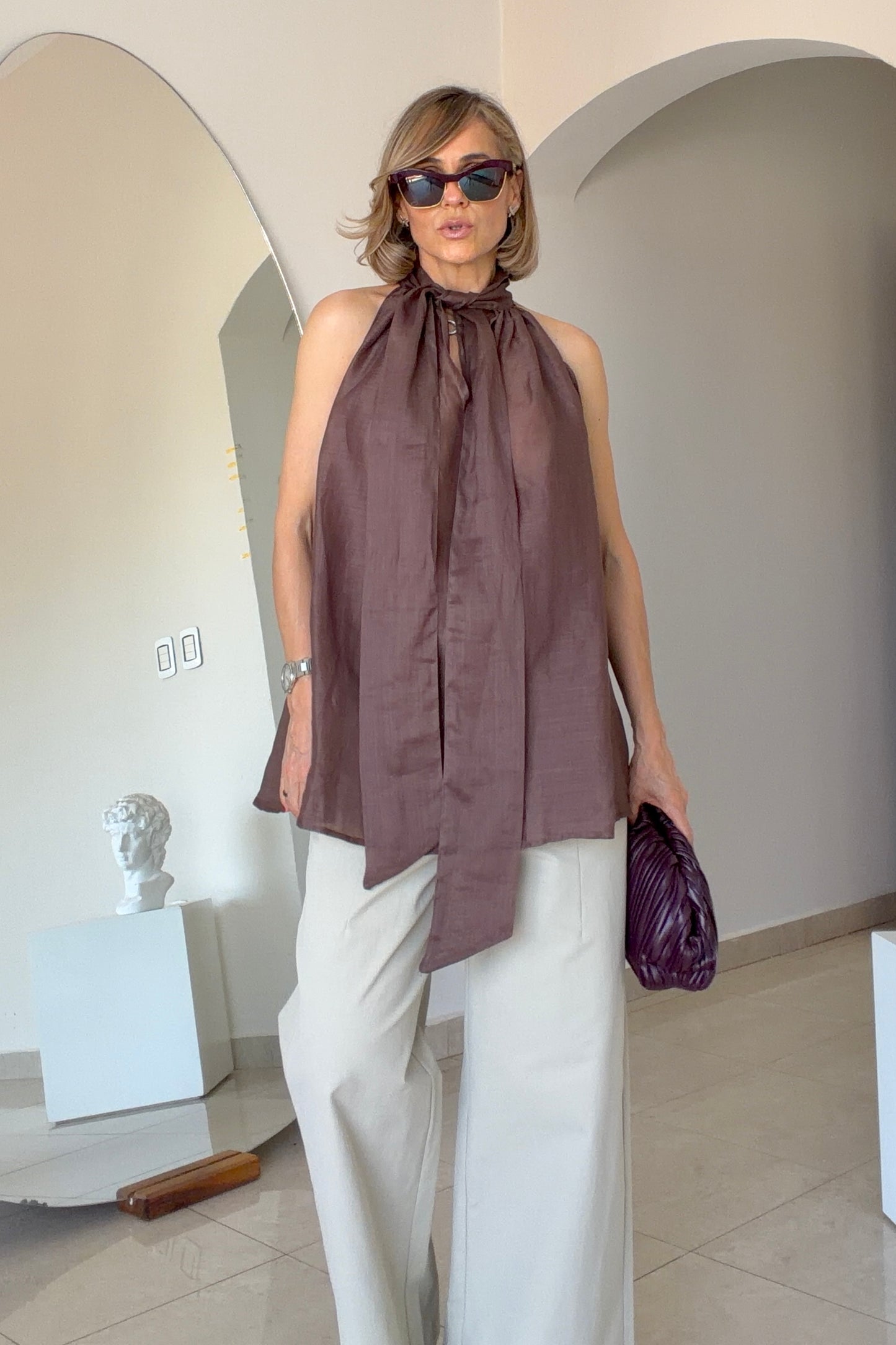 BLUSA DETALLE CUELLO