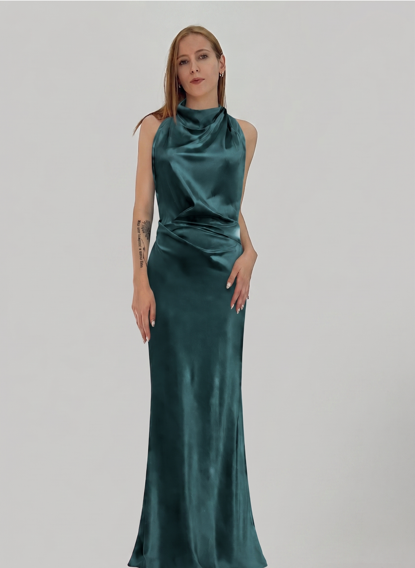 VESTIDO ESPALDA DESCUBIERTA