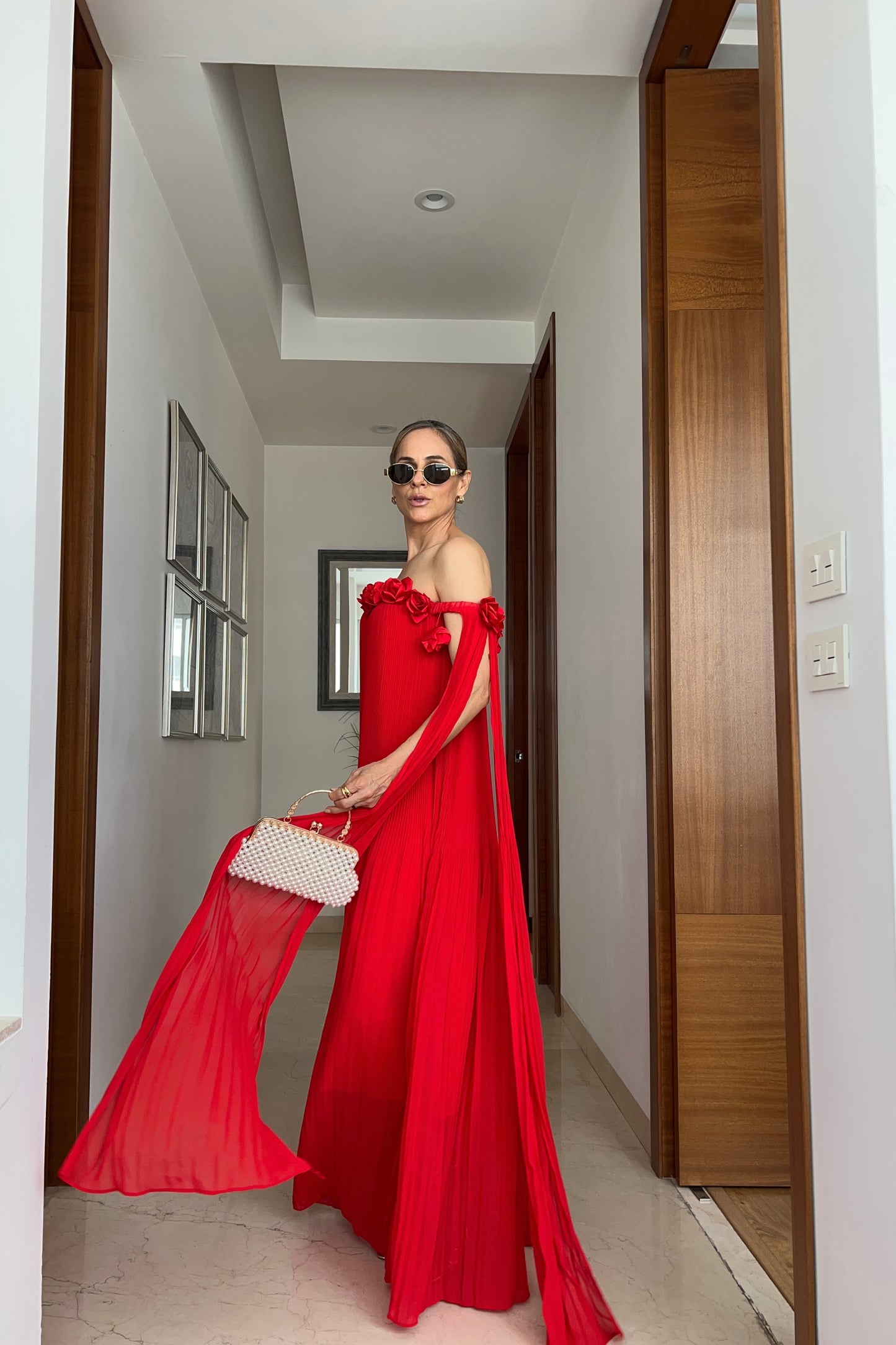 VESTIDO FLORES RESALTADAS