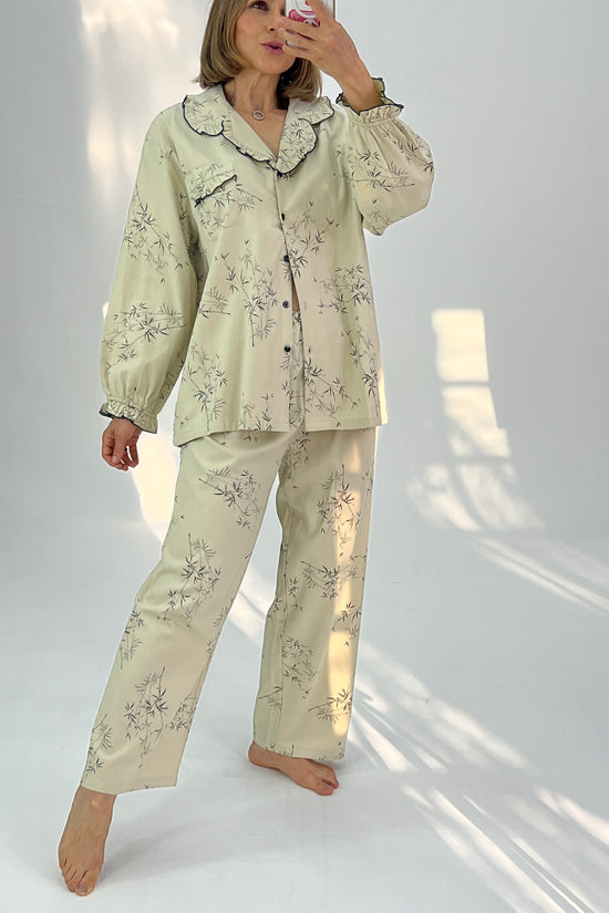 PIJAMA DETALLE SOLAPA