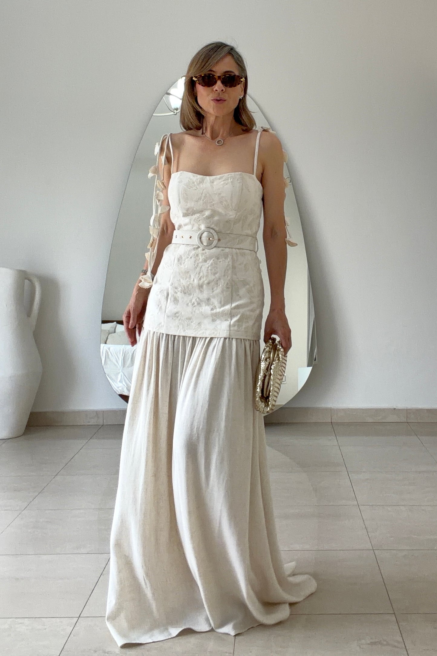 VESTIDO DETALLES HOMBROS