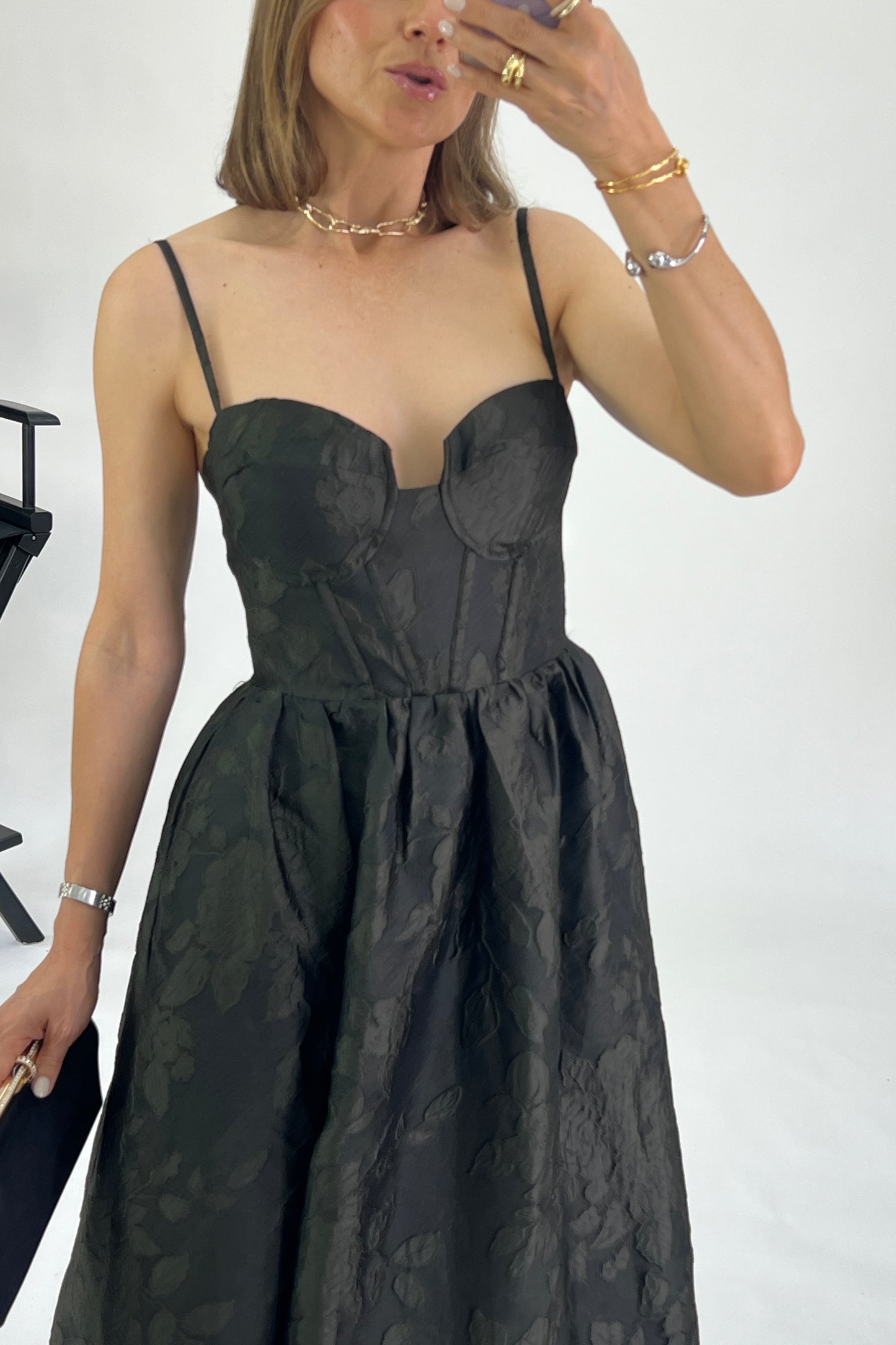 VESTIDO DETALLE EN TELA