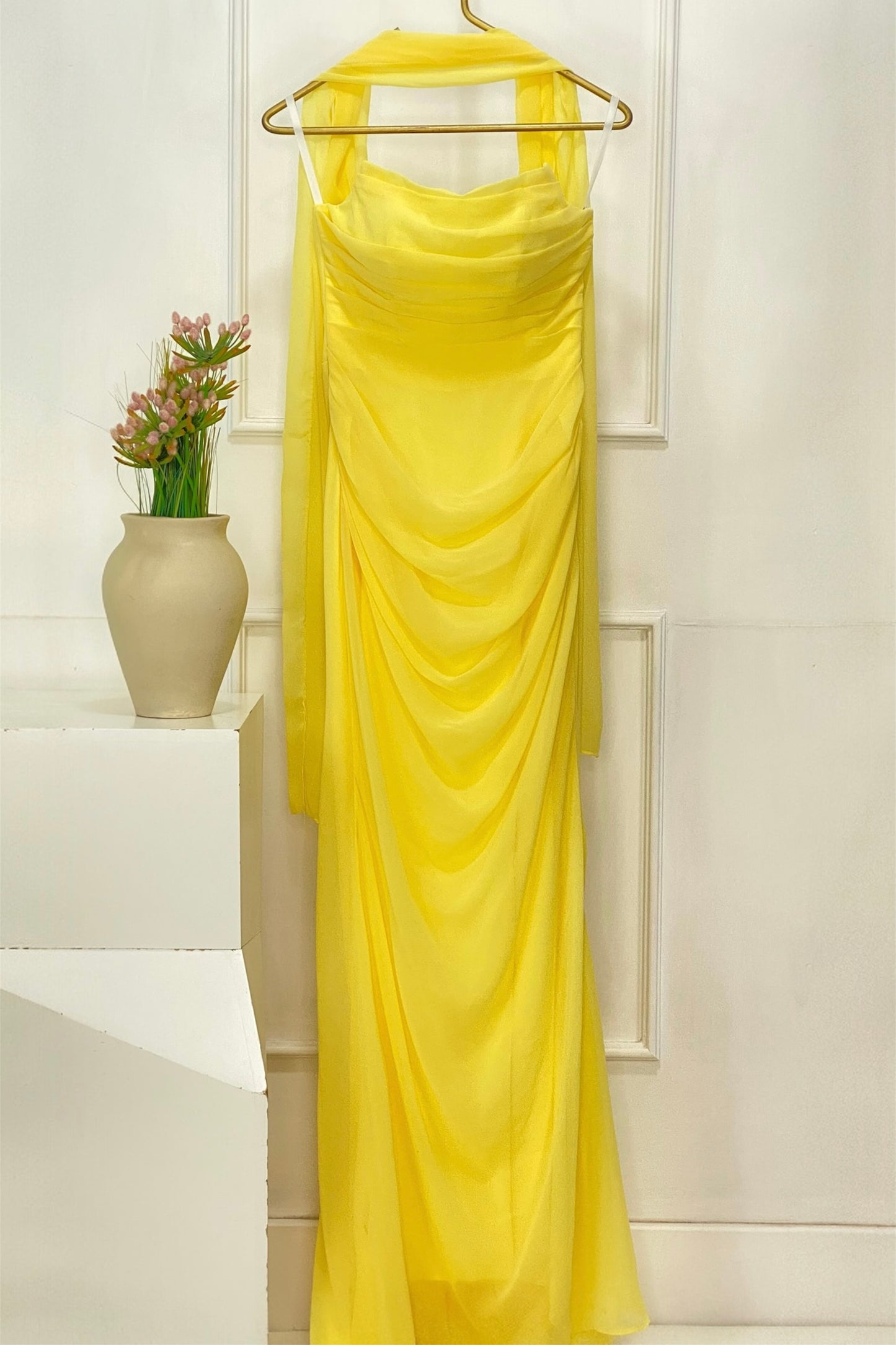 VESTIDO DRAPEADO & CORBATIN