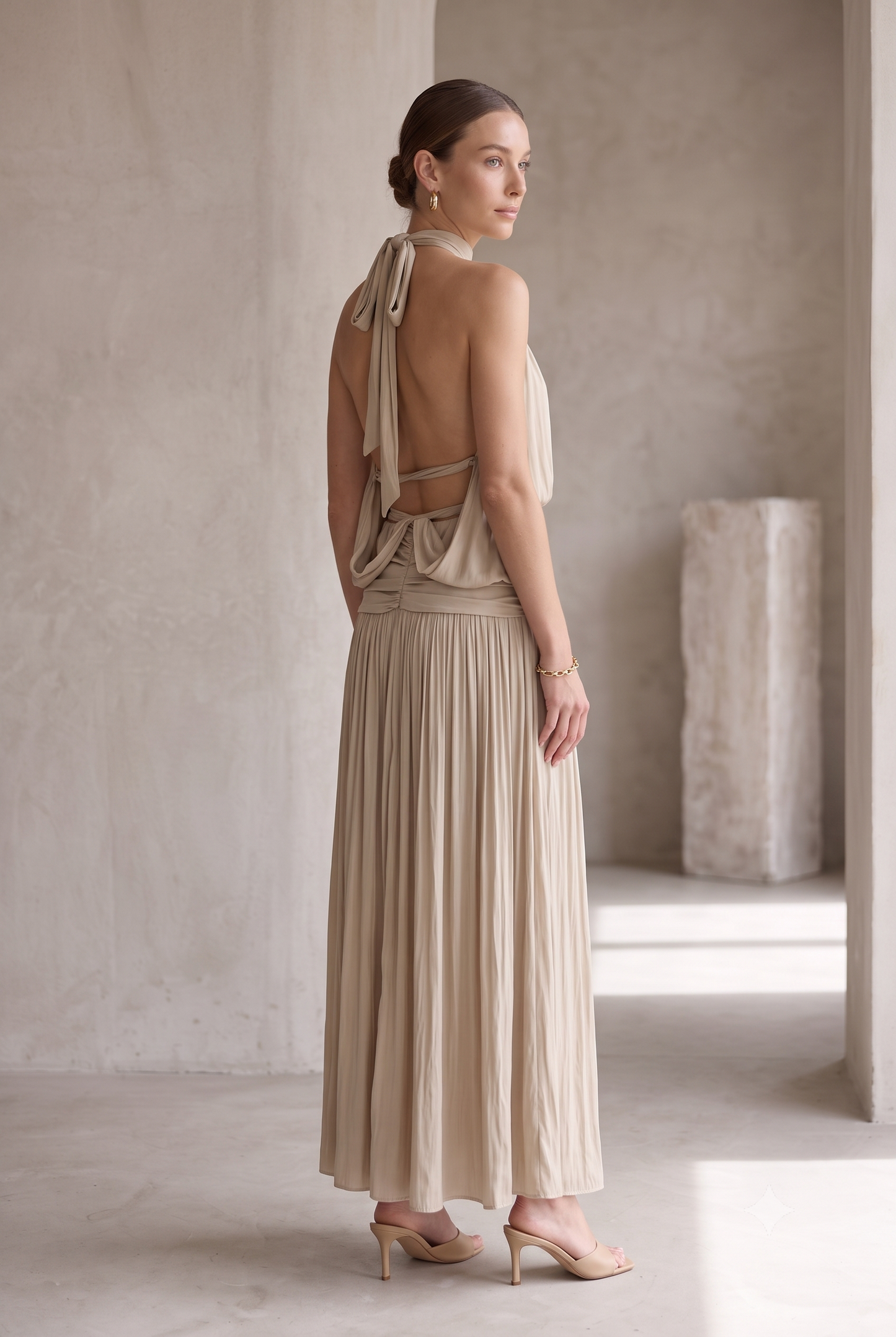 VESTIDO HALTER