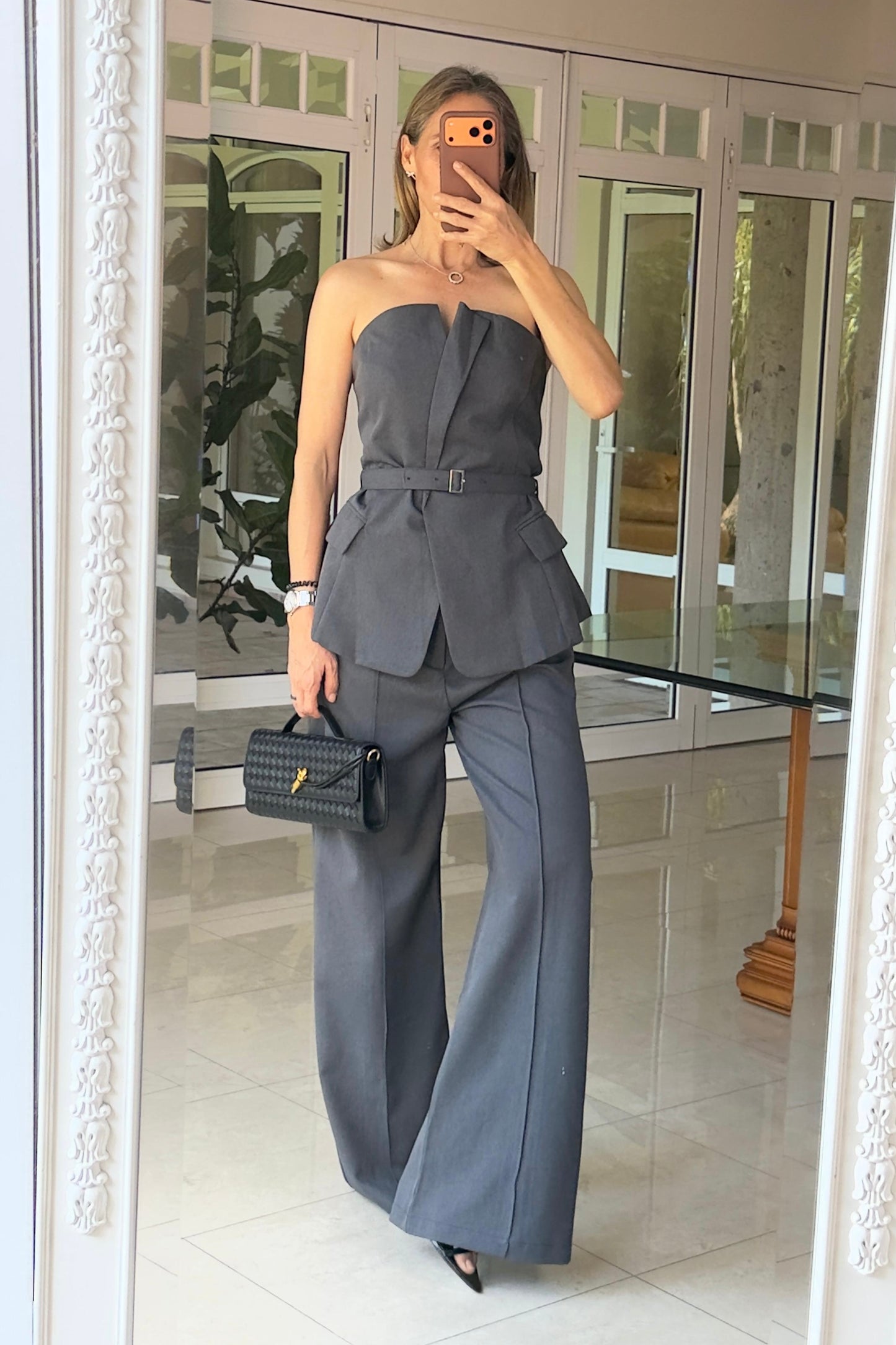 SET OFF SHOULDERS