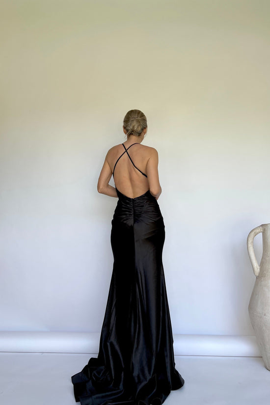 Load image into Gallery viewer, DRAPED DETAIL DRESS
