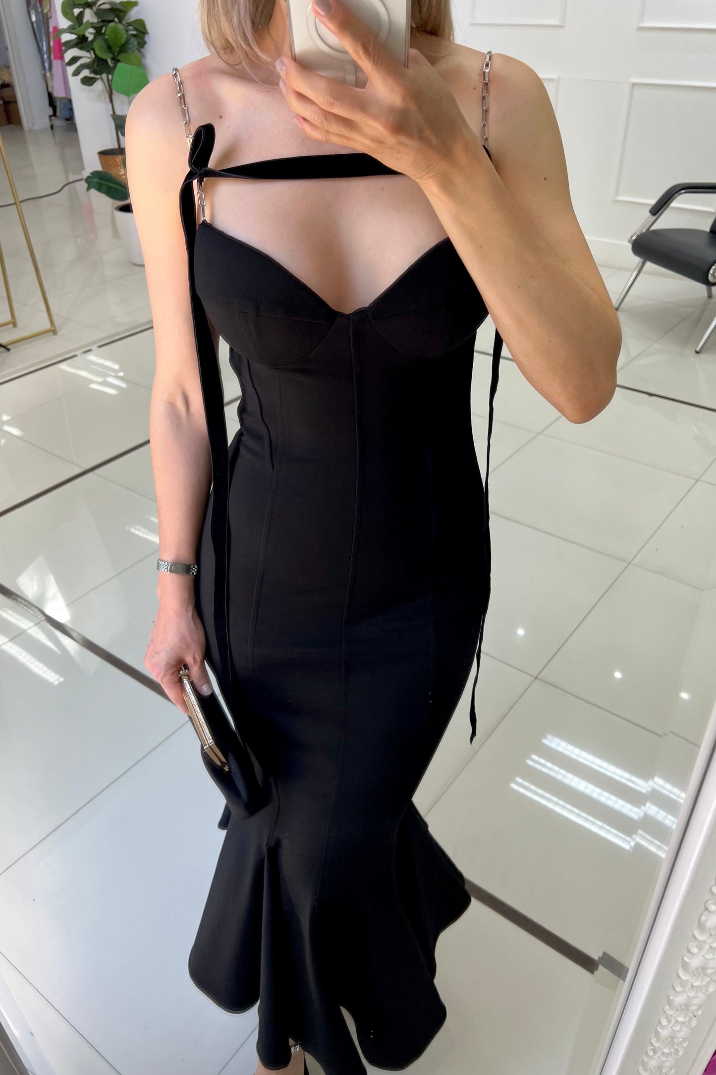 VESTIDO CORTE SIRENA