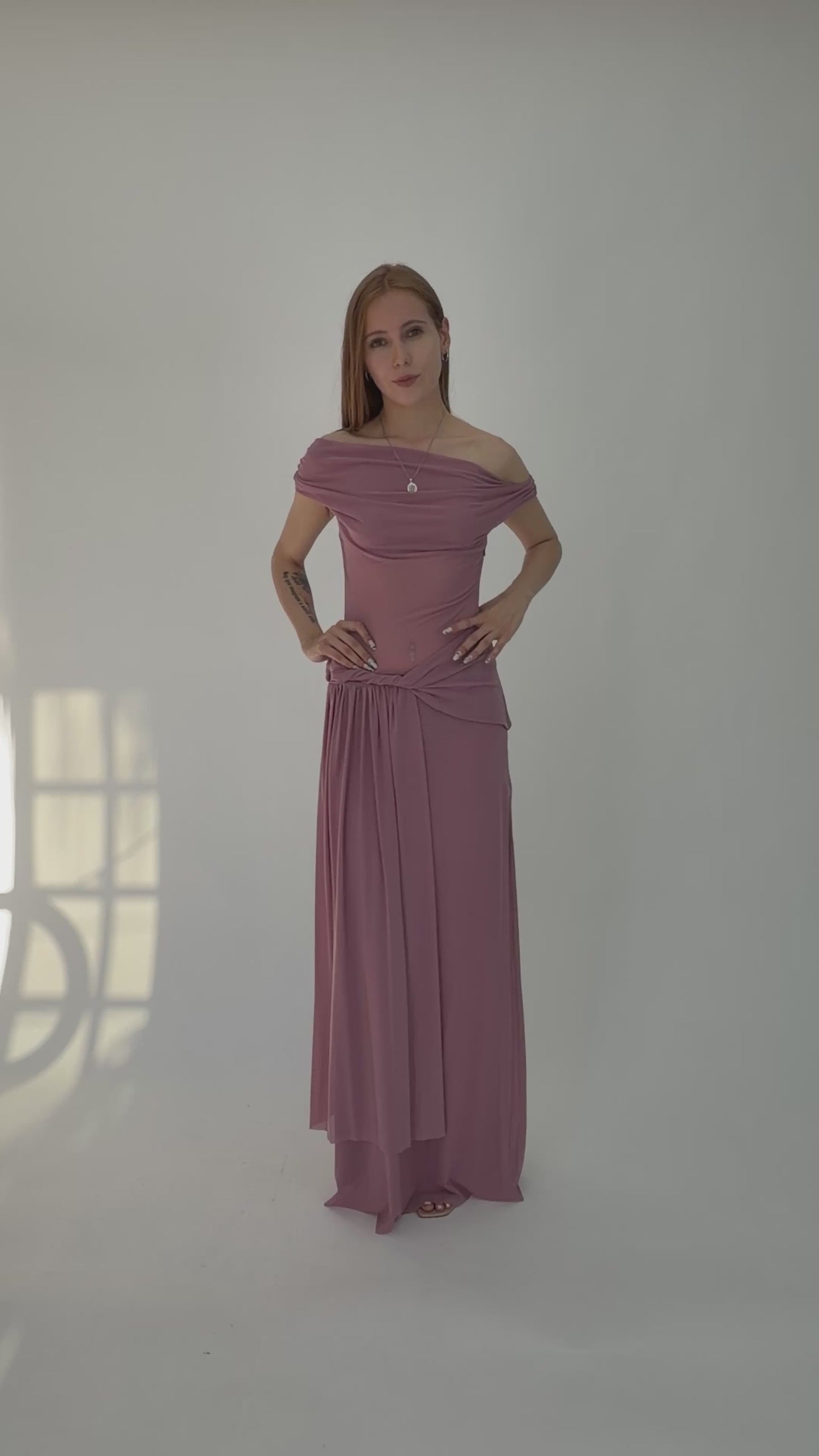 Cargar y reproducir el video en el visor de la galería, VESTIDO MESH
