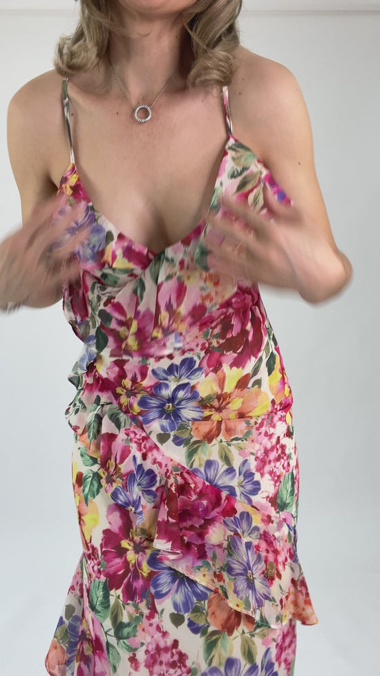 Load and play video in Gallery viewer, VESTIDO FLORAL
