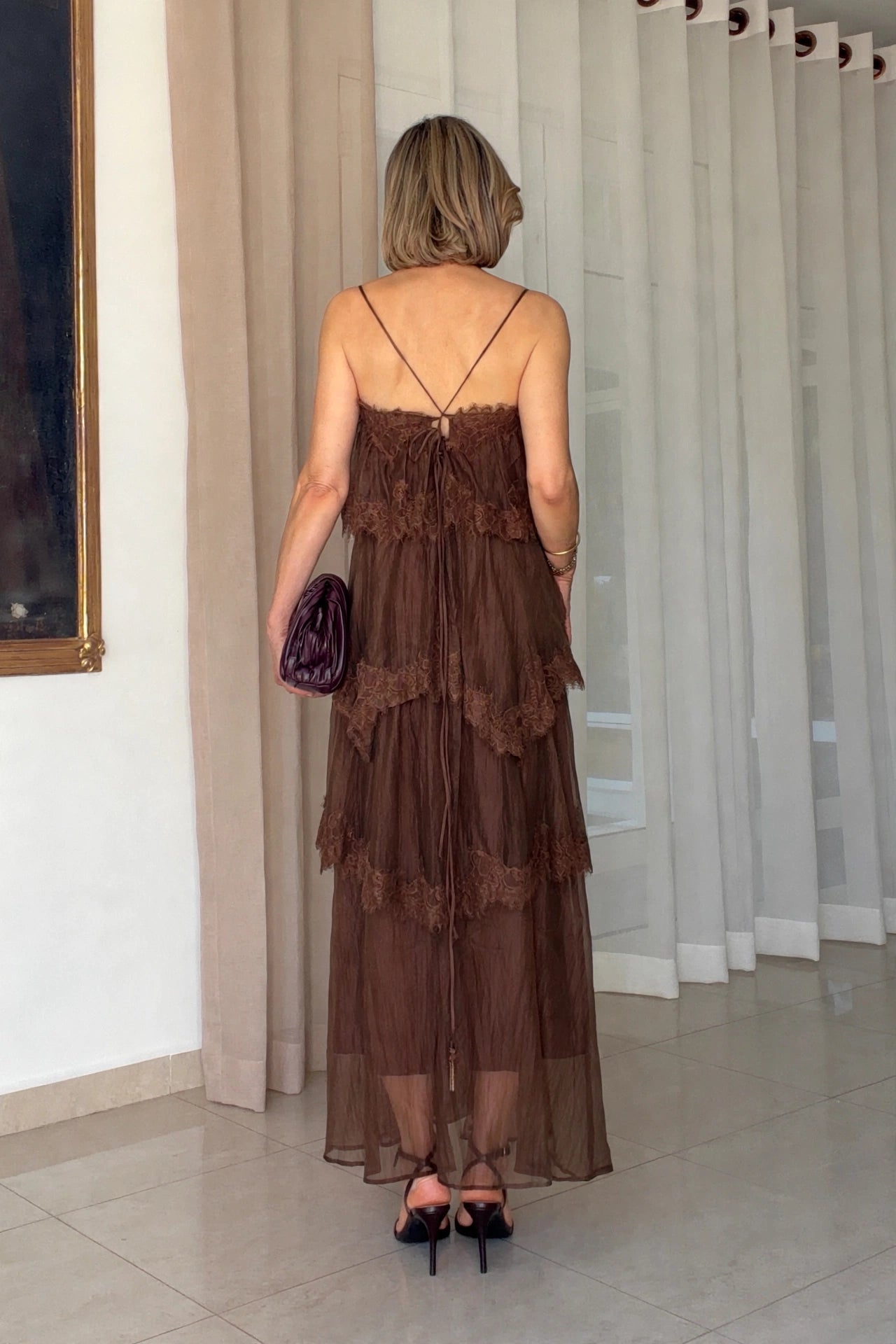 VESTIDO CAPAS & ENCAJE