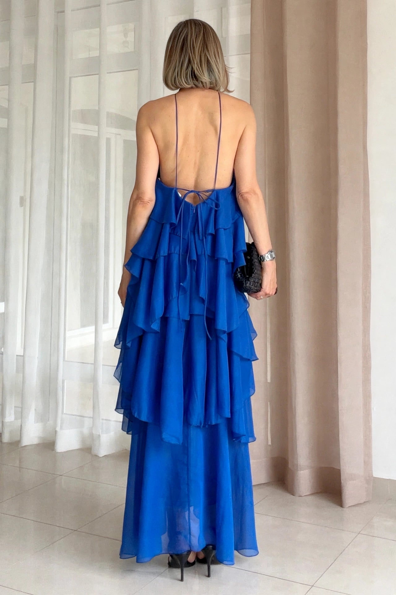 VESTIDO FLOR & CAPAS