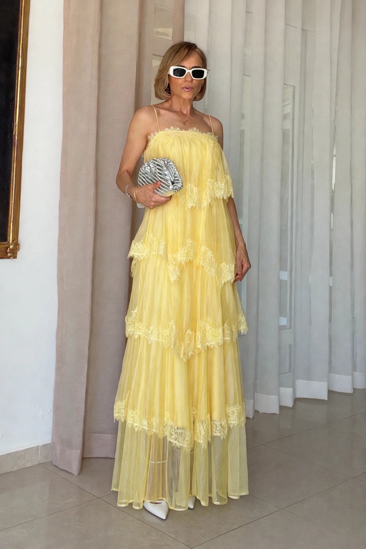 VESTIDO CAPAS & ENCAJE