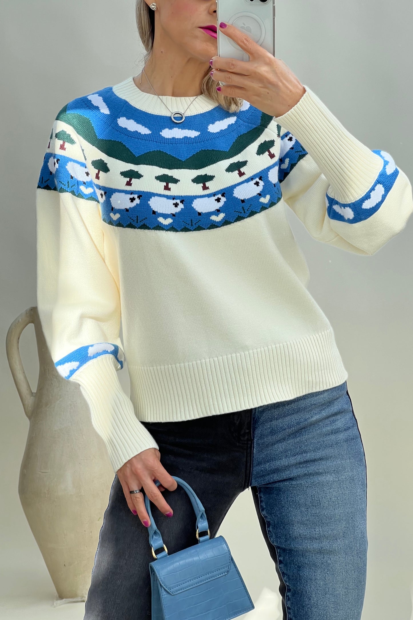SWEATER WITH PRINT