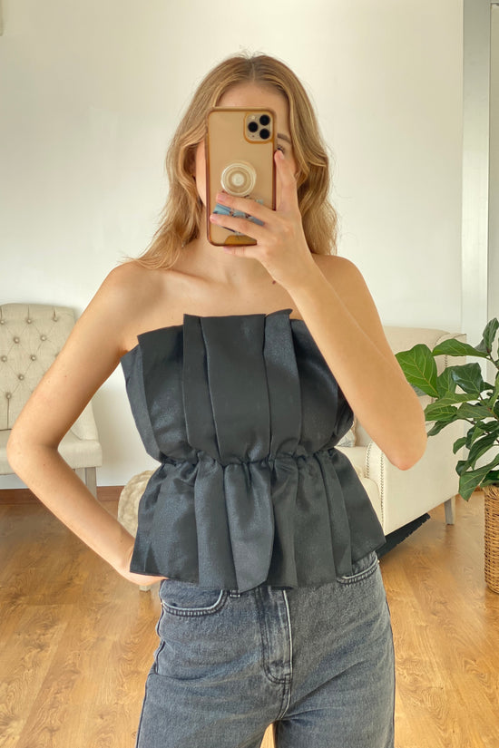 Load image into Gallery viewer, OFF SHOULDER BLOUSE
