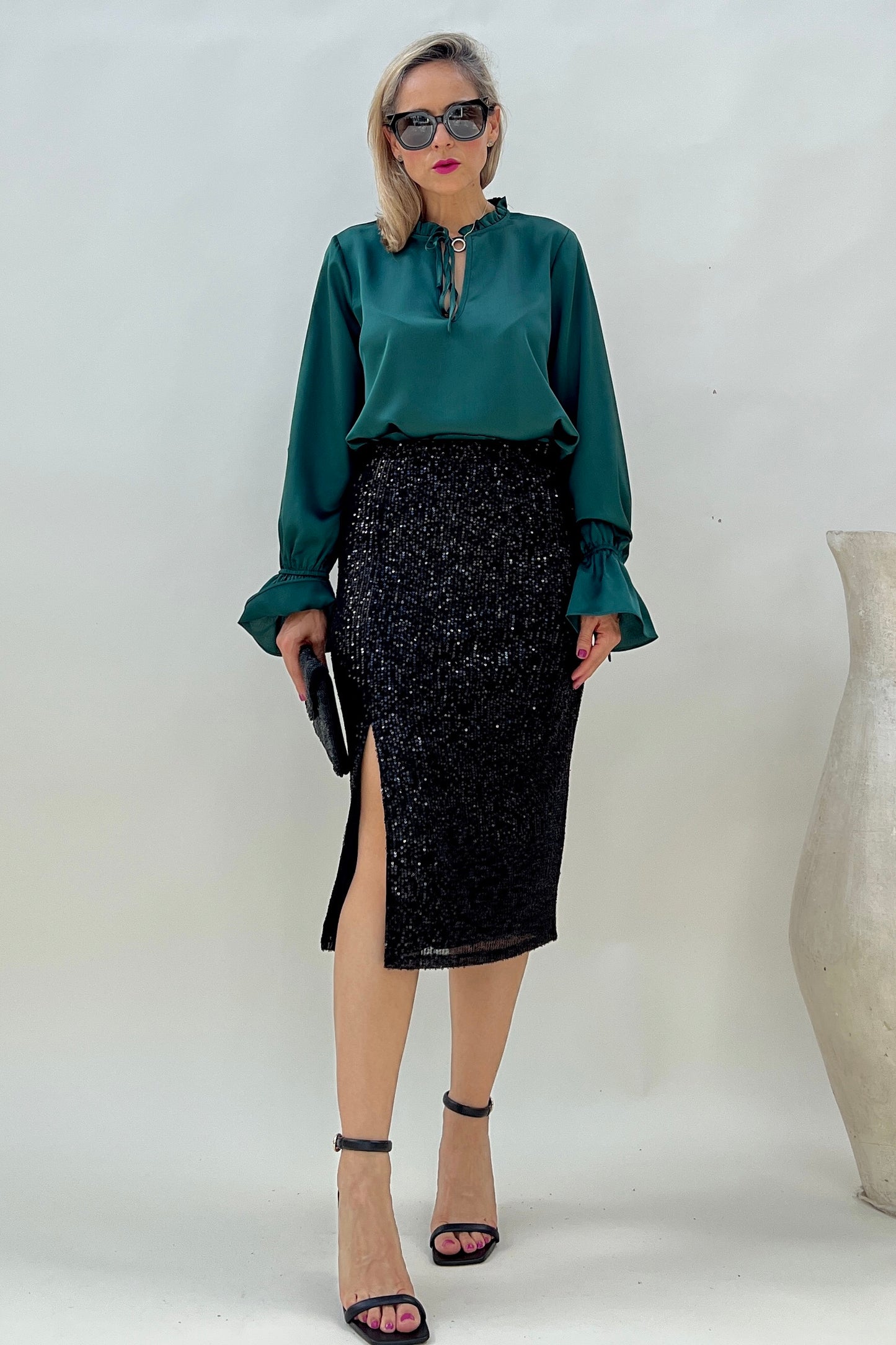 Load image into Gallery viewer, SEQUIN SKIRT
